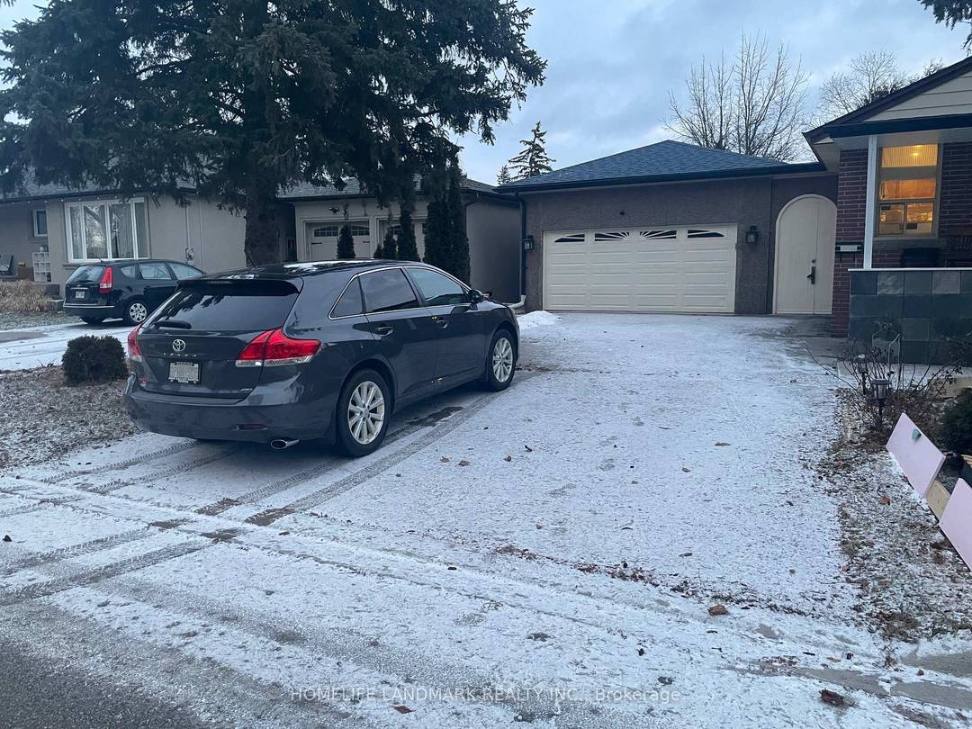 Sought After Quiet Residential Neighborhood Yet Steps To Public Transit N Amenities.