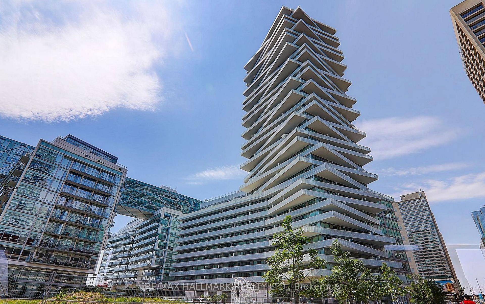 Welcome To Pier27 Condos !