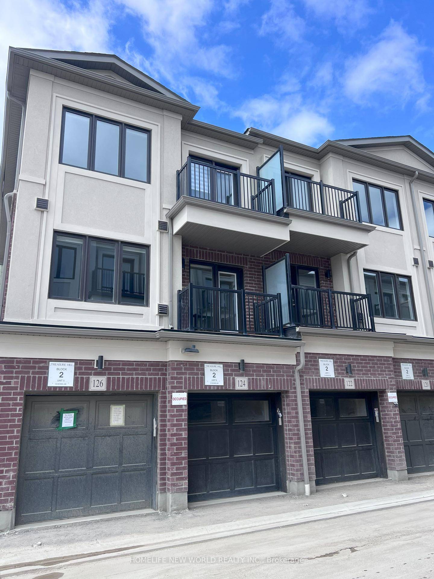 Brand New Modern townhome Legacy Hill by Treasure Hill at 404 and Major Mackenzie Dr.