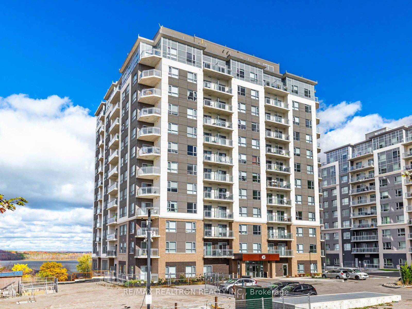 Luxury Corner Suite with Lake Views amp ; Sunset Exposure at Lake Vu Towers Welcome to this stunning 2 bedroom, 2 bathroom Indigo corner suite at Lake Vu Towers one ...