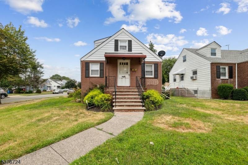 Discover this beautiful, fully renovated 3 bedroom, 2 bath home in Clifton.