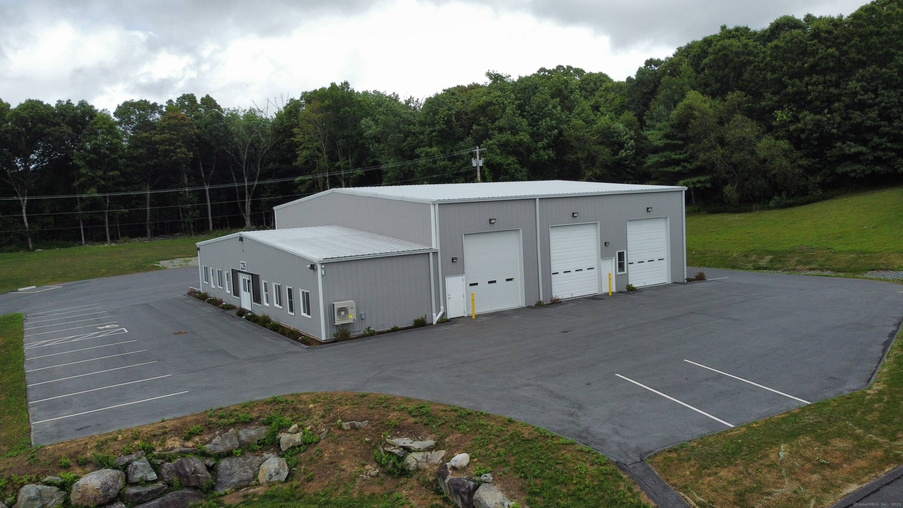 For Sale 1, 132, 629 or Lease 12 SF NNN 1.