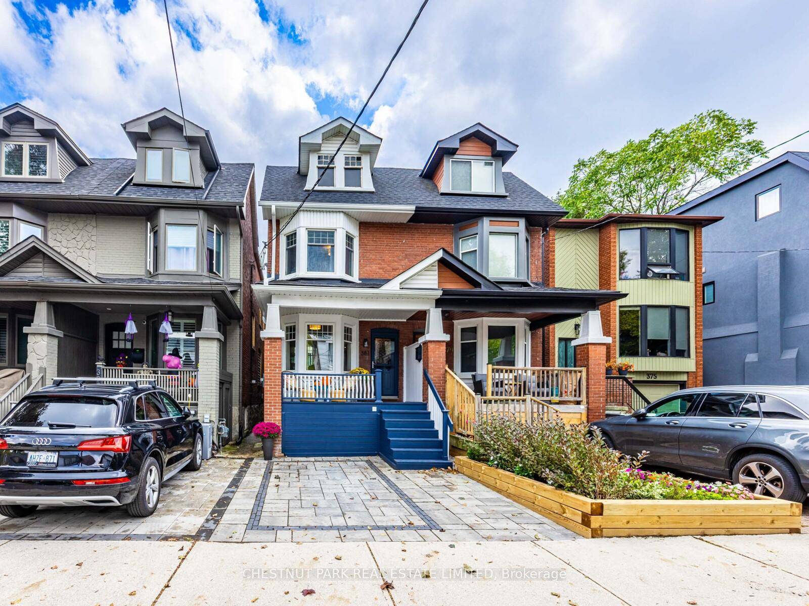 Your Davisville Village Dream Home Awaits !
