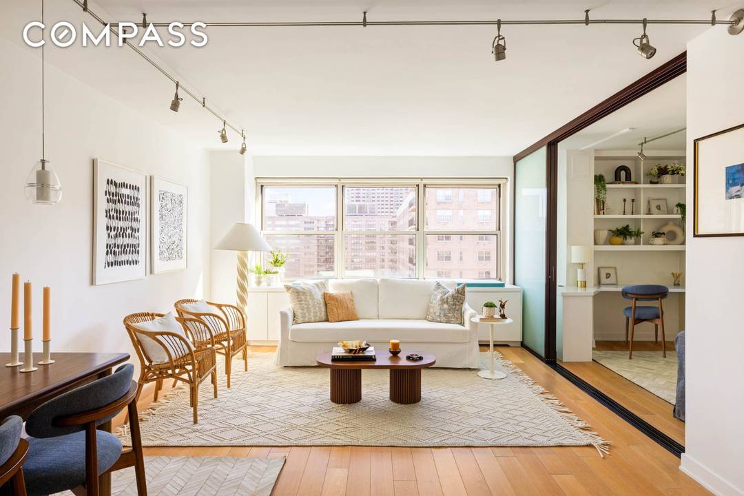 ONE BEDROOM HOME OFFICE Generously sized one bedroom on the Upper West Side has been thoughtfully designed to include a versatile home office for remote working, nursery or guest room ...