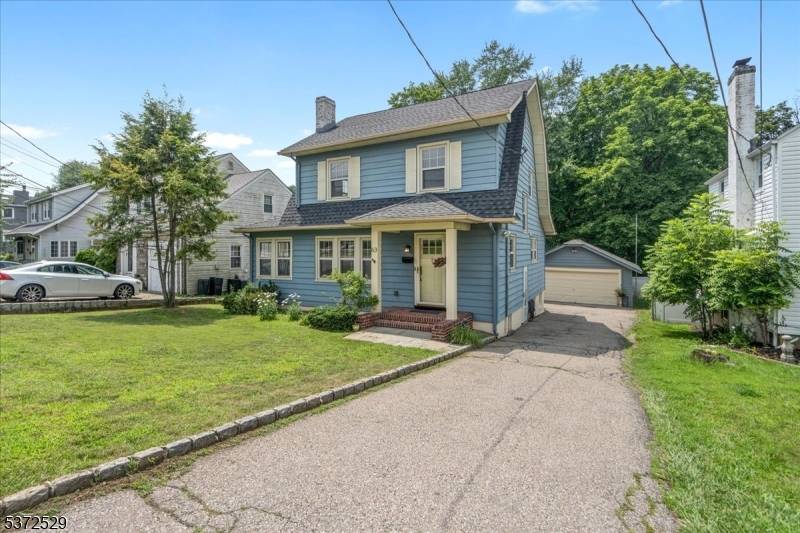 Recently updated Colonial home in a prime Livingston location !