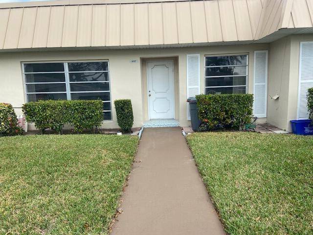 Boca Lakes, gated community, One Bedroom with a den, AC and hot water heater 2022, close to shopping, restaurants, clubhouse, heated pool, tennis.