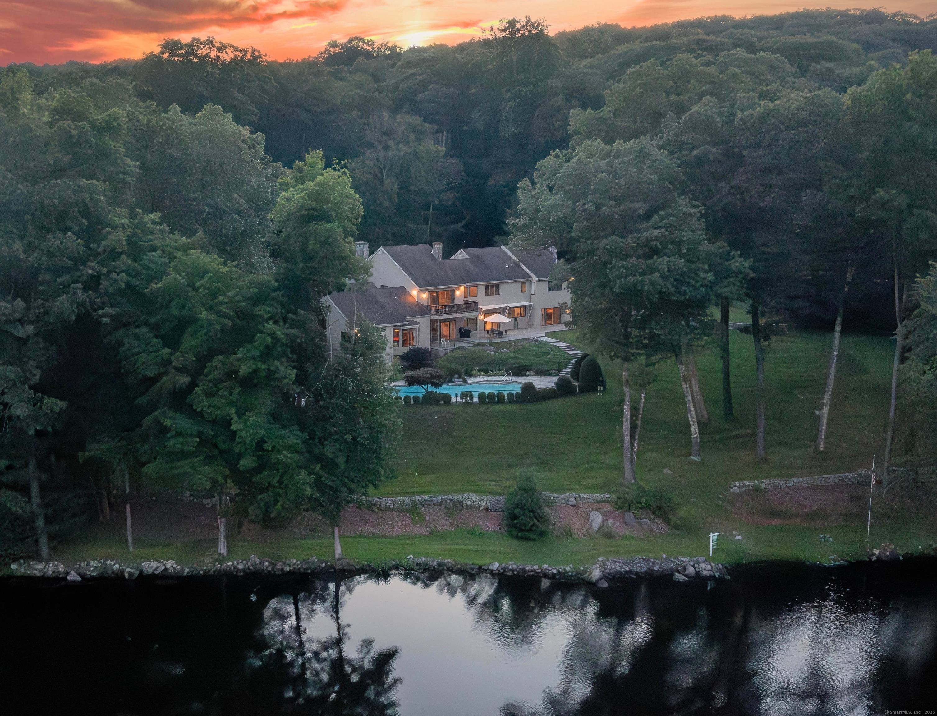 WATERFRONT OASIS... HUGE PRICE IMPROVEMENT !