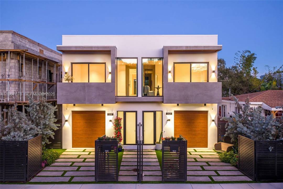 This is the only townhouse on the market pursuing the prestigious LEED Platinum Certification, the highest standard of green building excellence, constructed with SprayRock's superior hurricane resistant steel and concrete ...