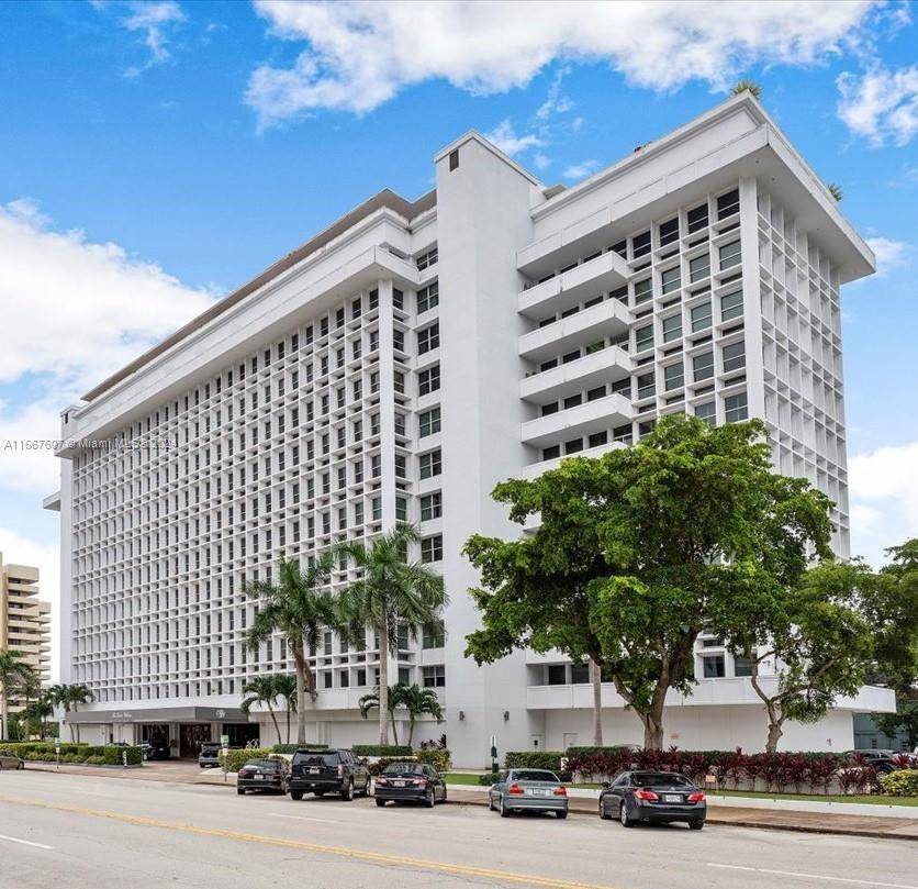 PRICE CUT ! Unique opportunity at the landmark David William in Coral Gables.