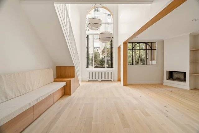Artist's workshop, loft spirit in the heart of the 16th arrondissement