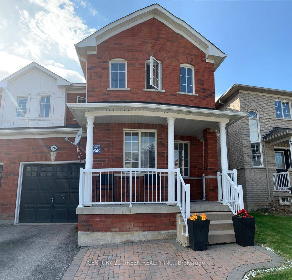 Beautiful Freehold Semidetached In A Nice Neighbourhood With 3 2 Bedroom amp ; 3.