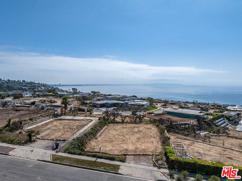 3704   Seahorn Dr Malibu La