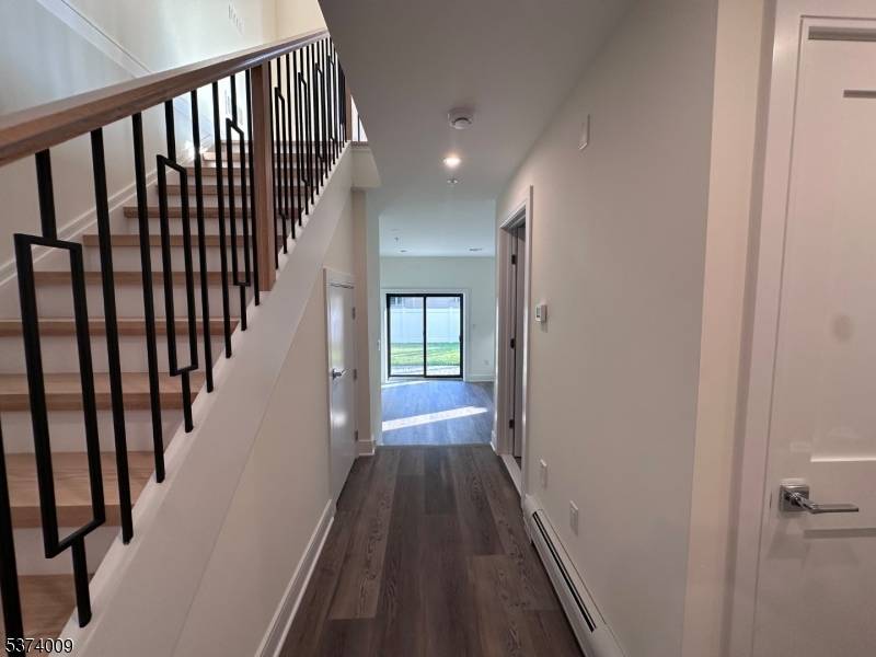 Welcome to 248 and 250 Morningside Avenue !