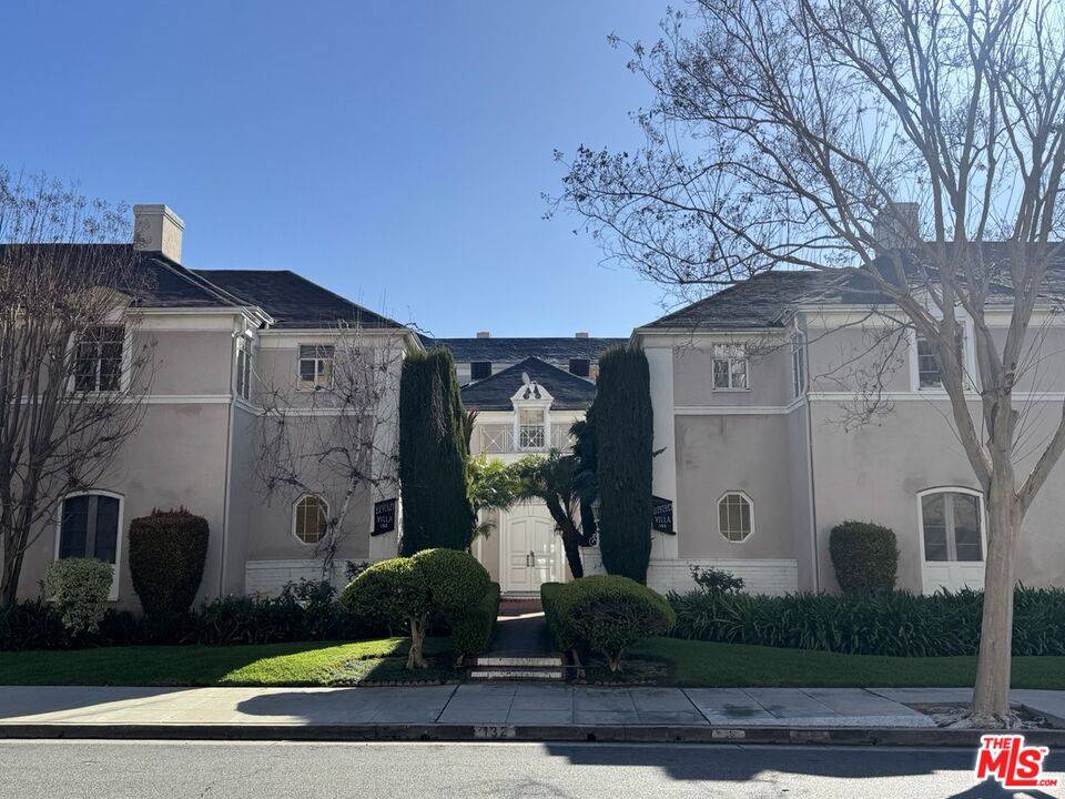 132  S Spalding Dr 35BR Beverly Hills La