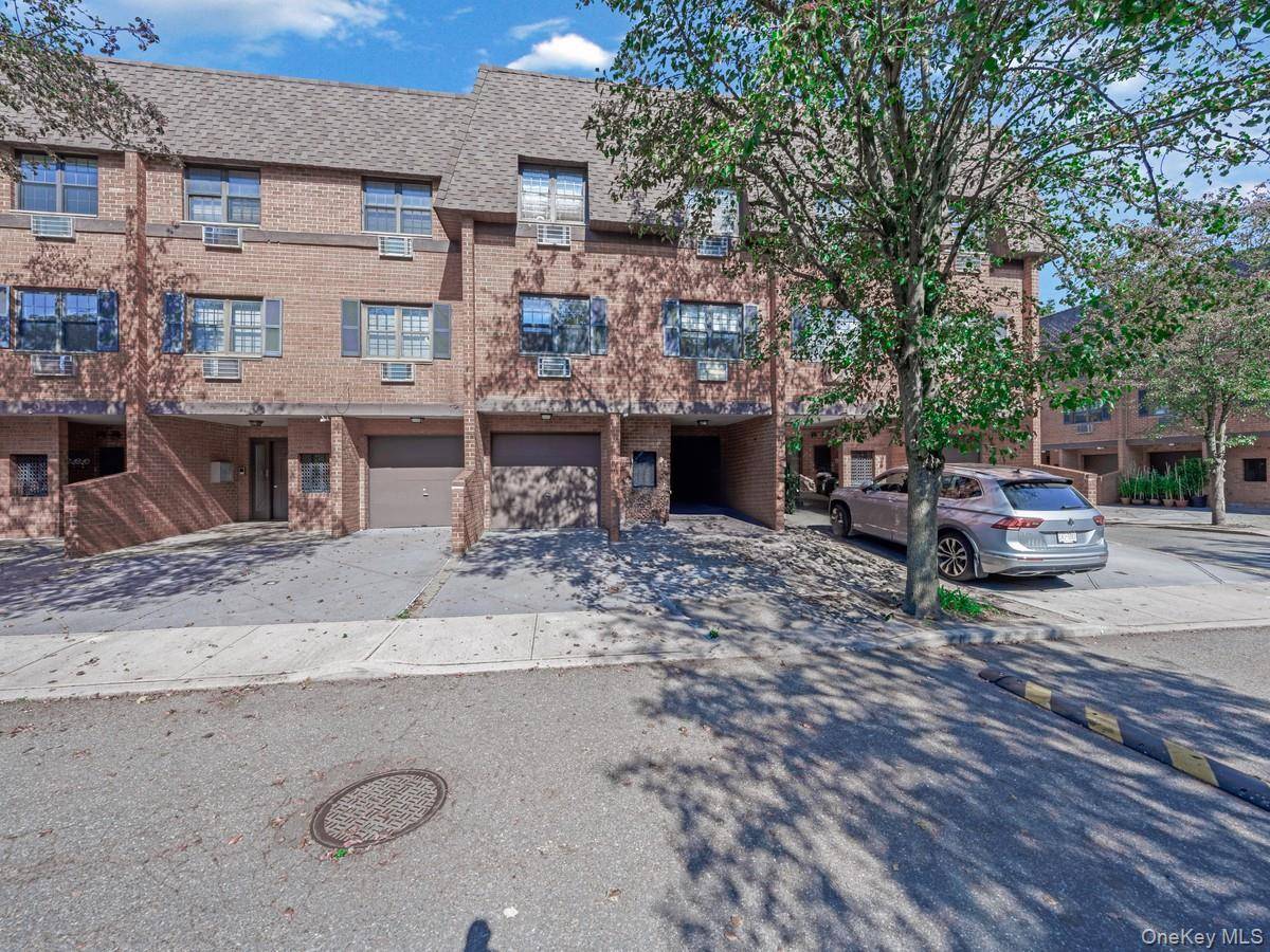 Welcome to House Beautiful Condominium !