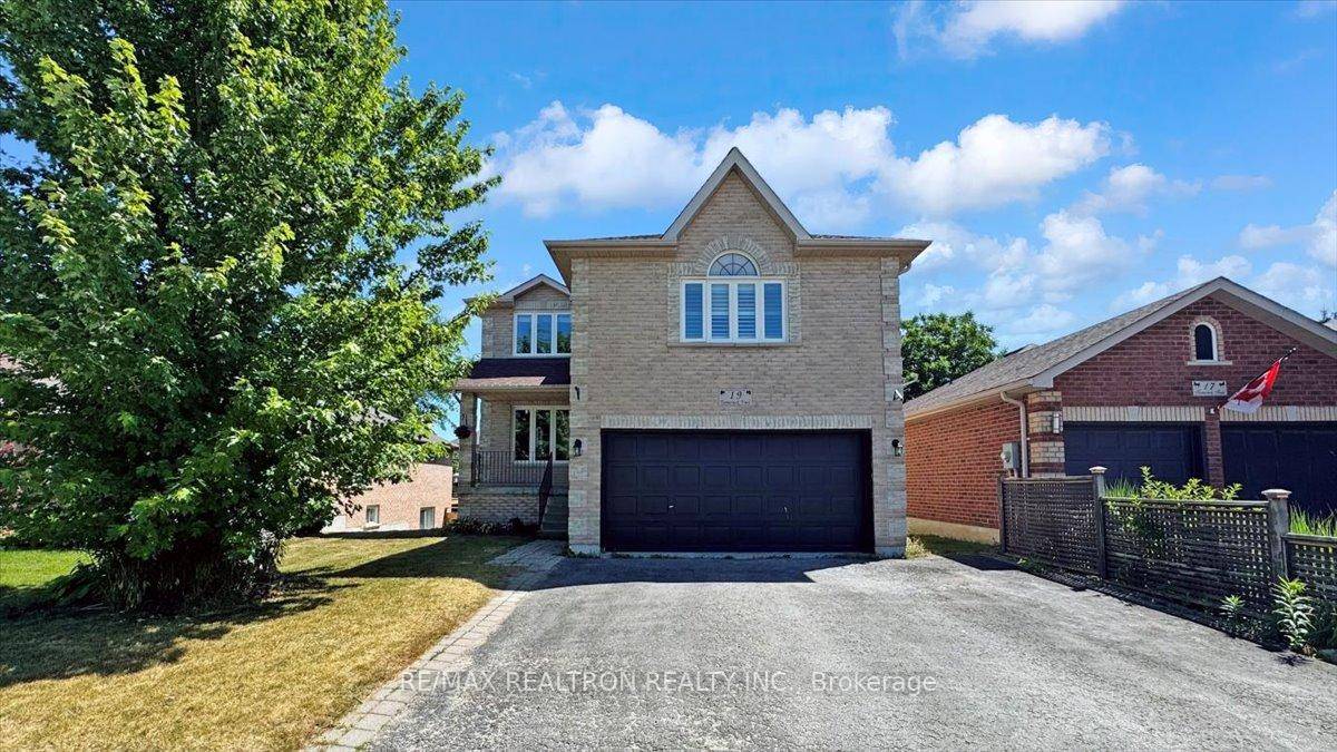This beautifully updated family home offers a blend of style, space, and comfort in an ideal location close to schools, lakes, and beaches.