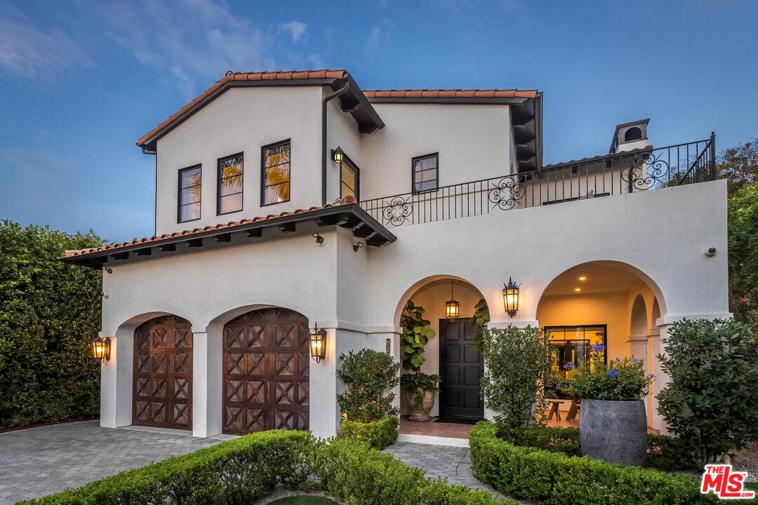 820  N Vista St 5BR Hollywood Hills East La