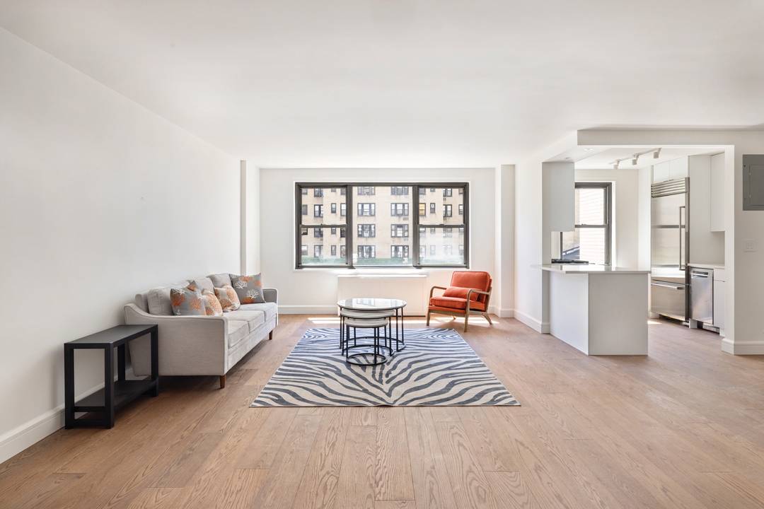 serene amp ; stylish, corner, 2BR 2Bth apartment with large separate dining area, lovely city views, open kitchen with breakfast bar amp ; top line appliances, fully renovated bathrooms, large ...