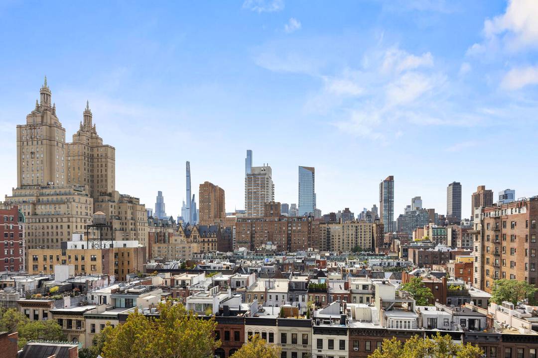 ALL OPEN HOUSES BY APPOINTMENT ONLY SEE VIDEO FOR MORE DETAILS Both the elegant living room and sun flooded bedroom of this lovely prewar home offers breathtaking open south city ...