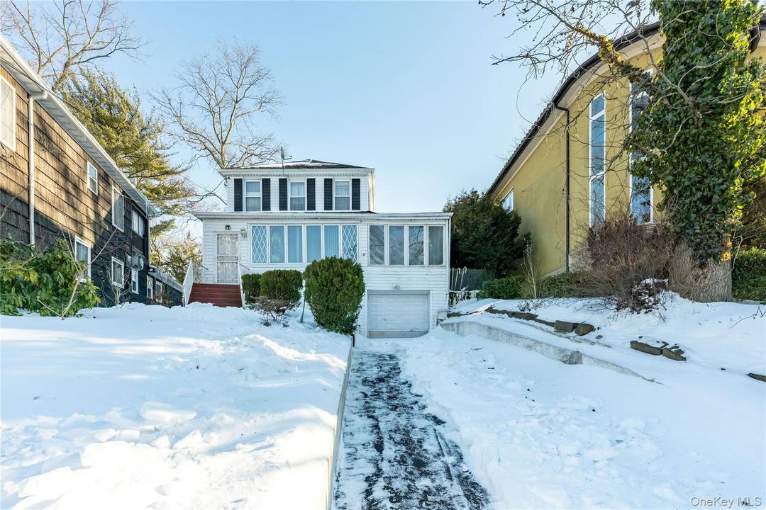 Step into a beautiful detached 4BR, 2.