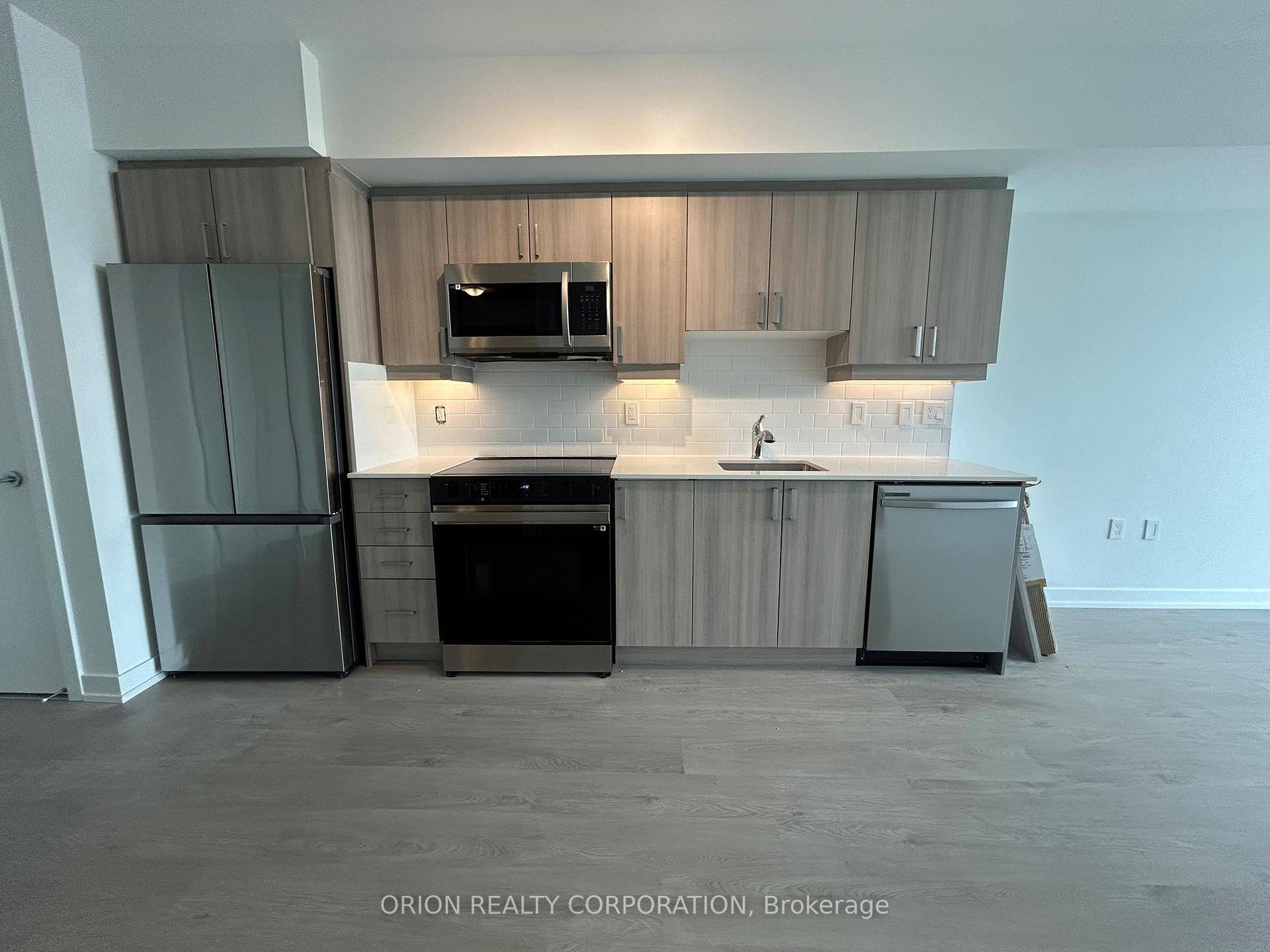 Welcome to this stunning brand new, never lived in condo !