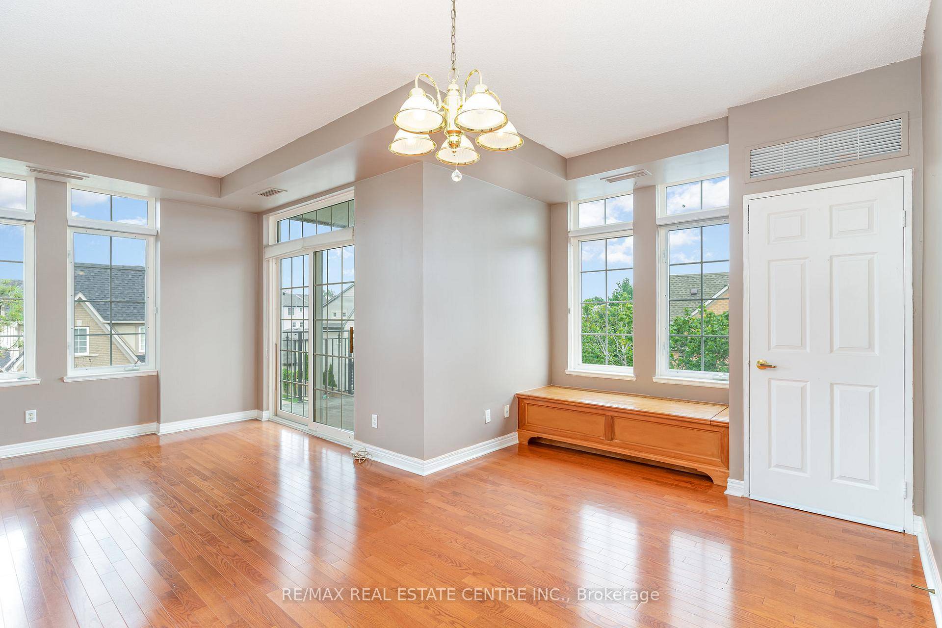 Welcome to this bright and spacious 2 bedroom, 2 bath condo offering over 1, 100 sq.