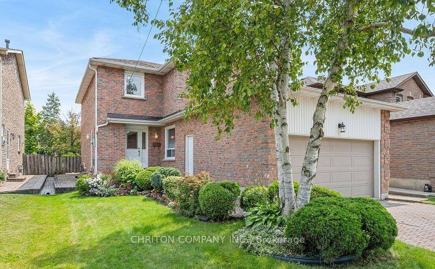 Beautiful executive detached house with double car garage, a finished basement with a large family room, office and a laundry room.
