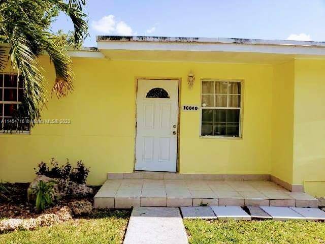 Fully remodeled 2 1 in the heart of Olympia Heights.