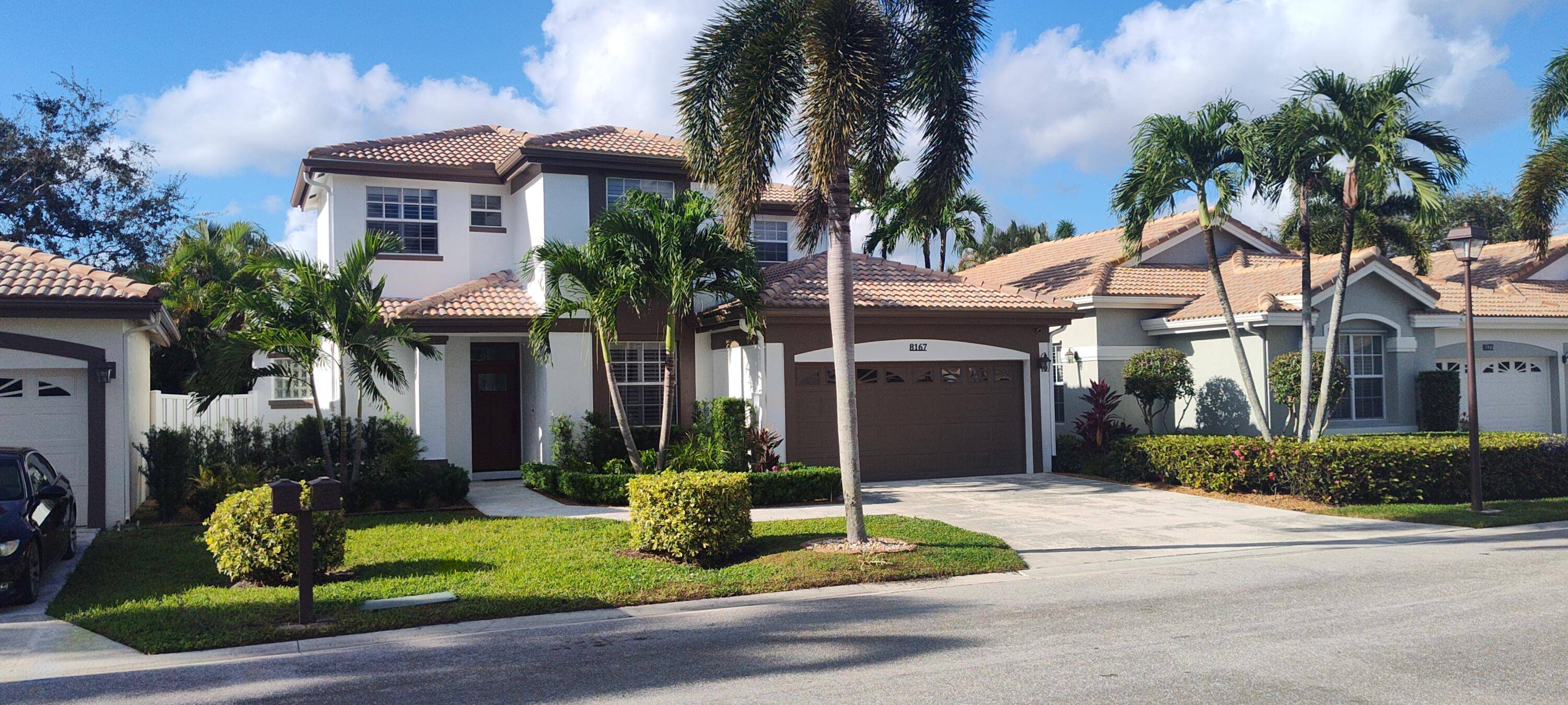Beautifully updated and fully furnished 3BR 3BA Plus Den Pool Home at The Club at Ibis in West Palm Beach !