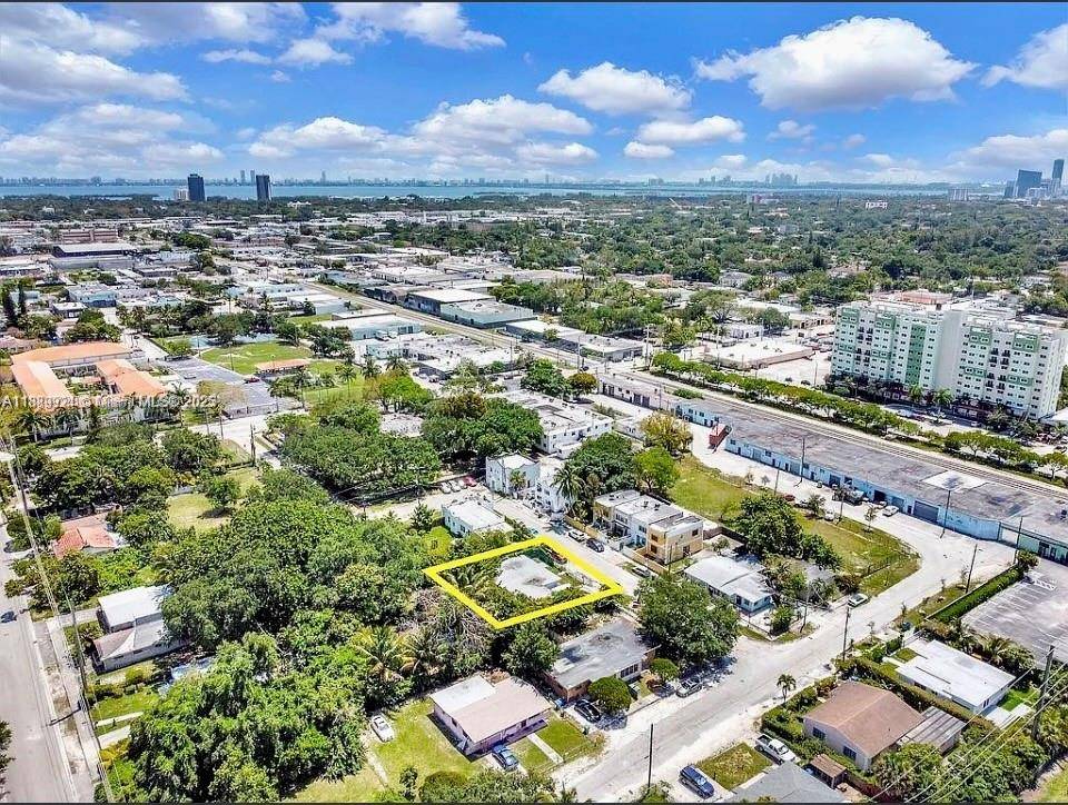 Prime opportunity for redevelopment in Miami's urban core.