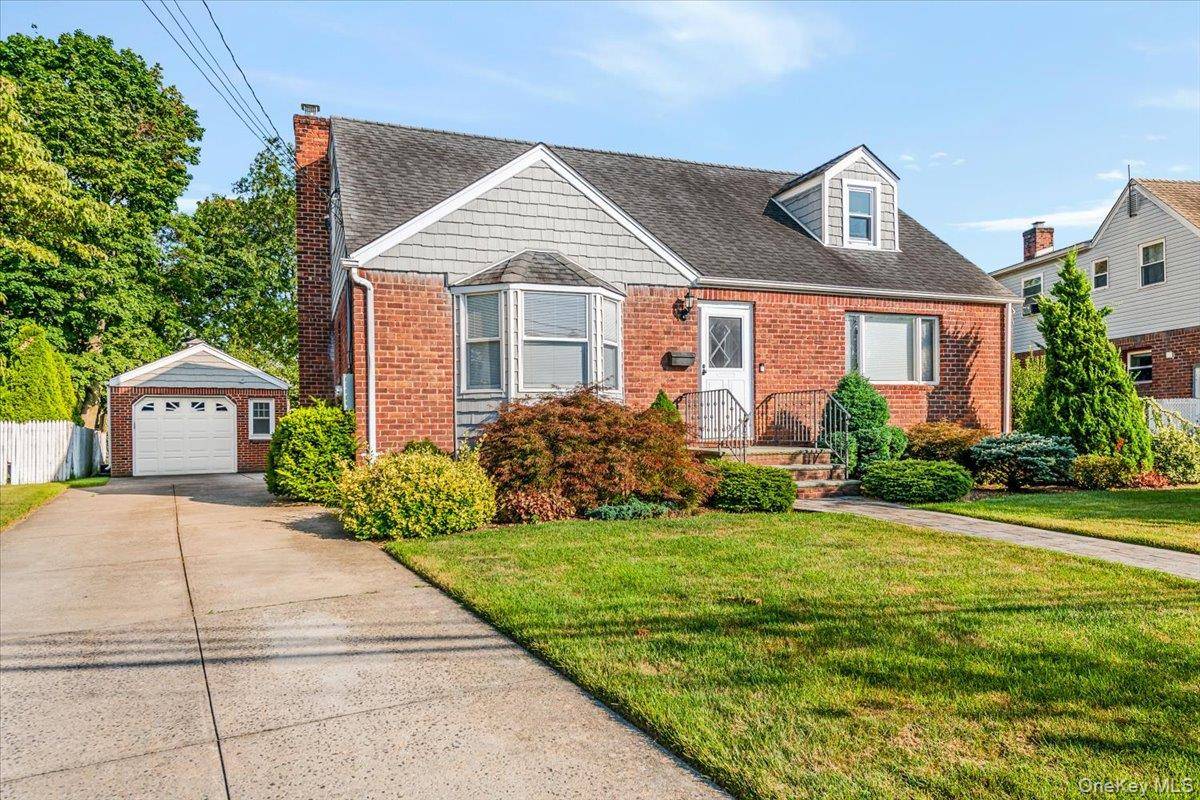 Welcome to 10 Greenville Ct.