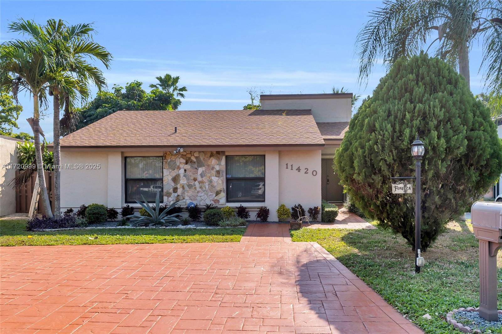 MOTIVATED SELLERS ! ! ! HUGE PRICE IMPROVEMENT !
