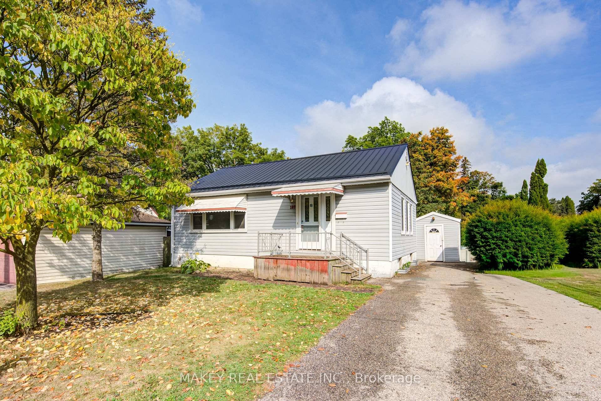 Welcome to 189 Cardigan Street, Woodstock a bungalow offering plenty of potential and opportunity for the right buyer.