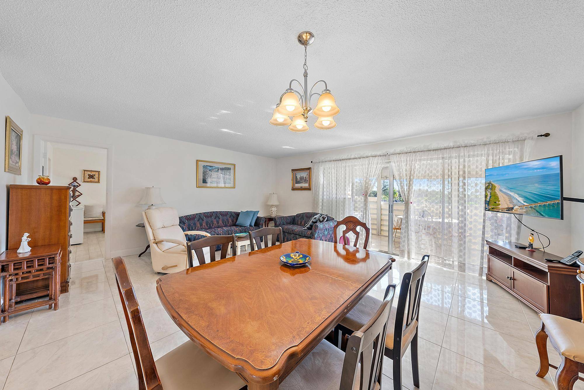 Welcome to your new sanctuary at Lakeside Village, a premier 55 community in the heart of Palm Springs.