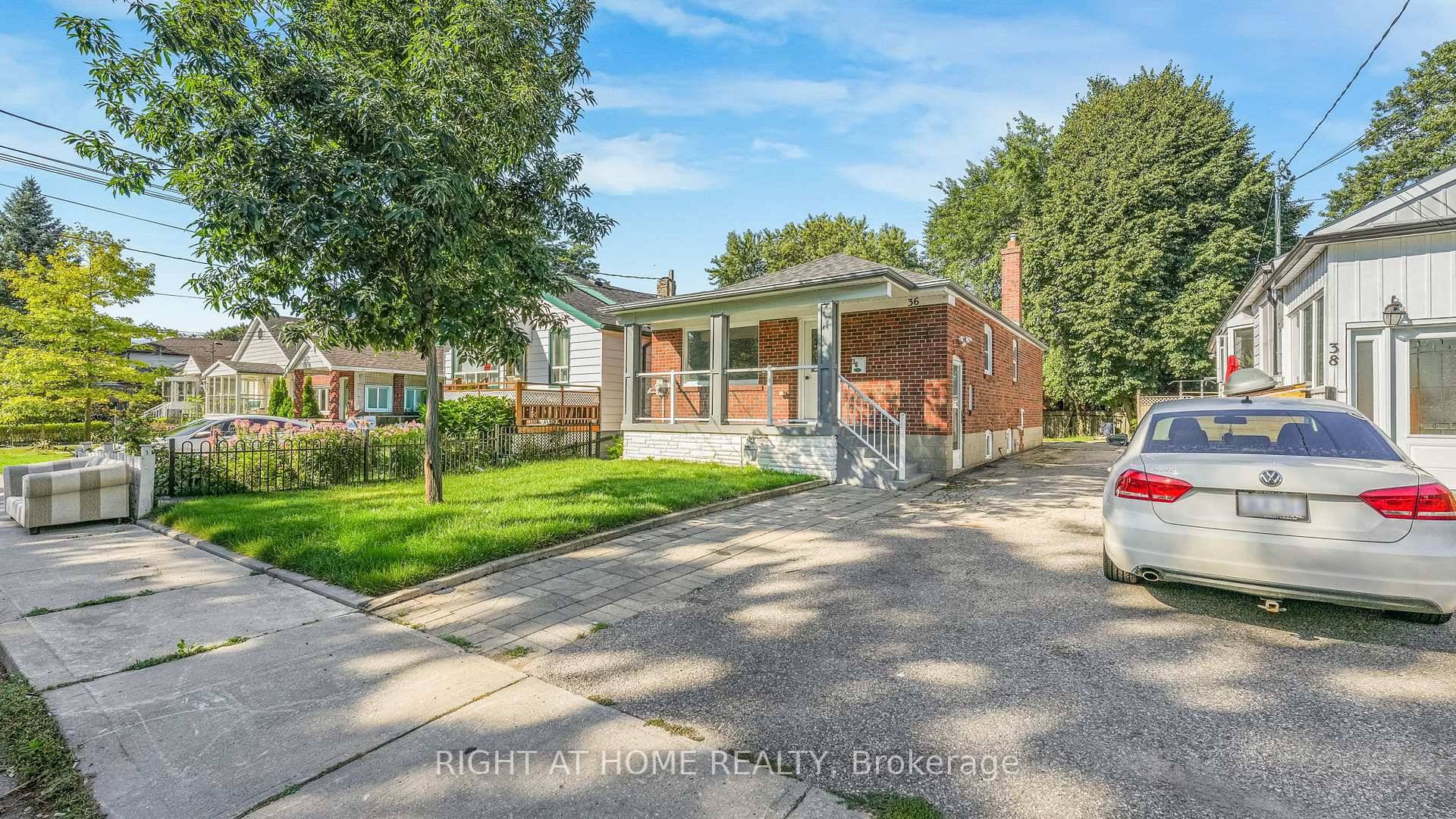 Welcome To 36 Vanbrugh Avenue !