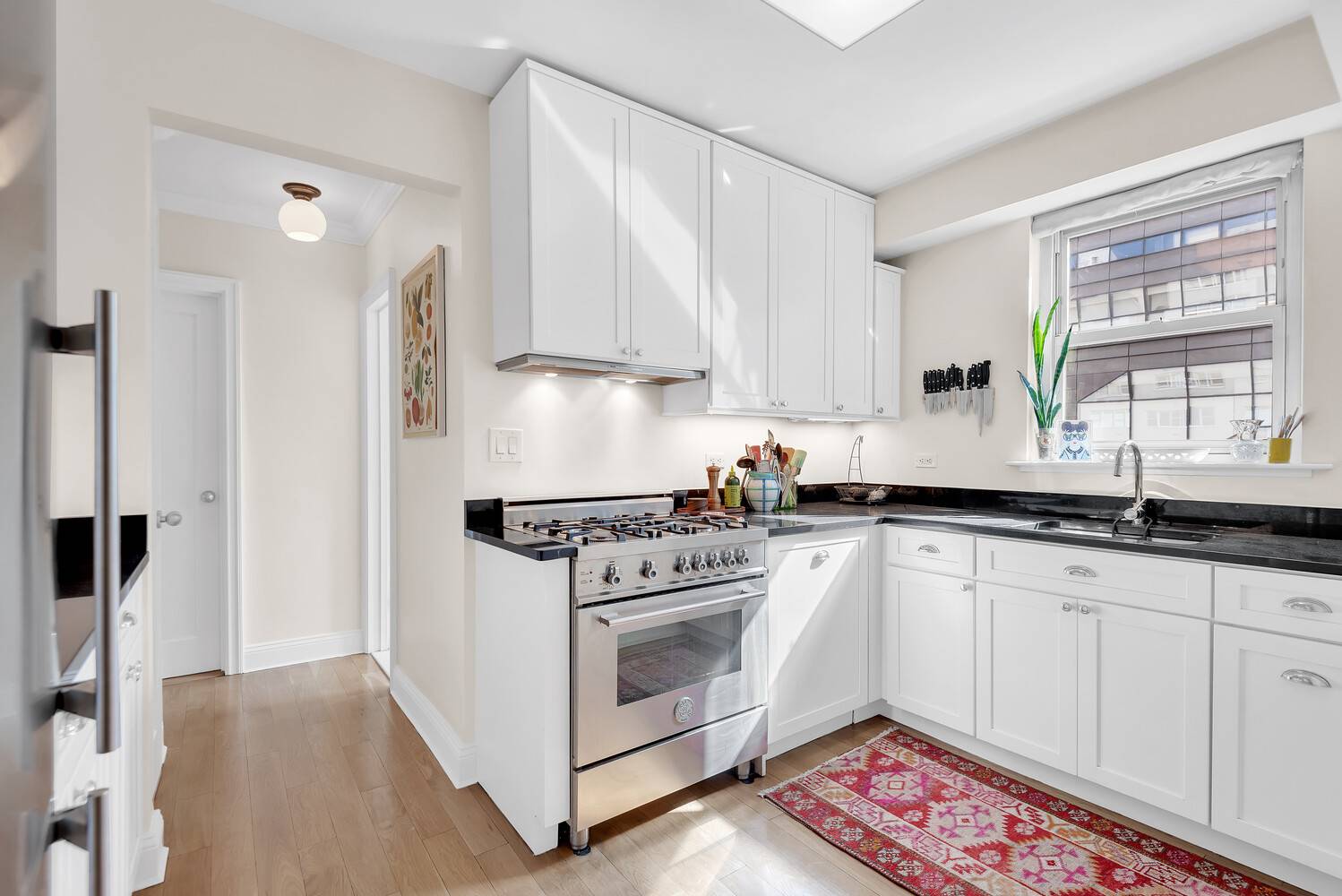Downtown's Best Three Bedroom Lives at 14th amp ; 5th The crossroads of the West Village, Chelsea, Union Square and Flatiron 3 Bedrooms, 2 Baths amp ; In unit Bosch ...