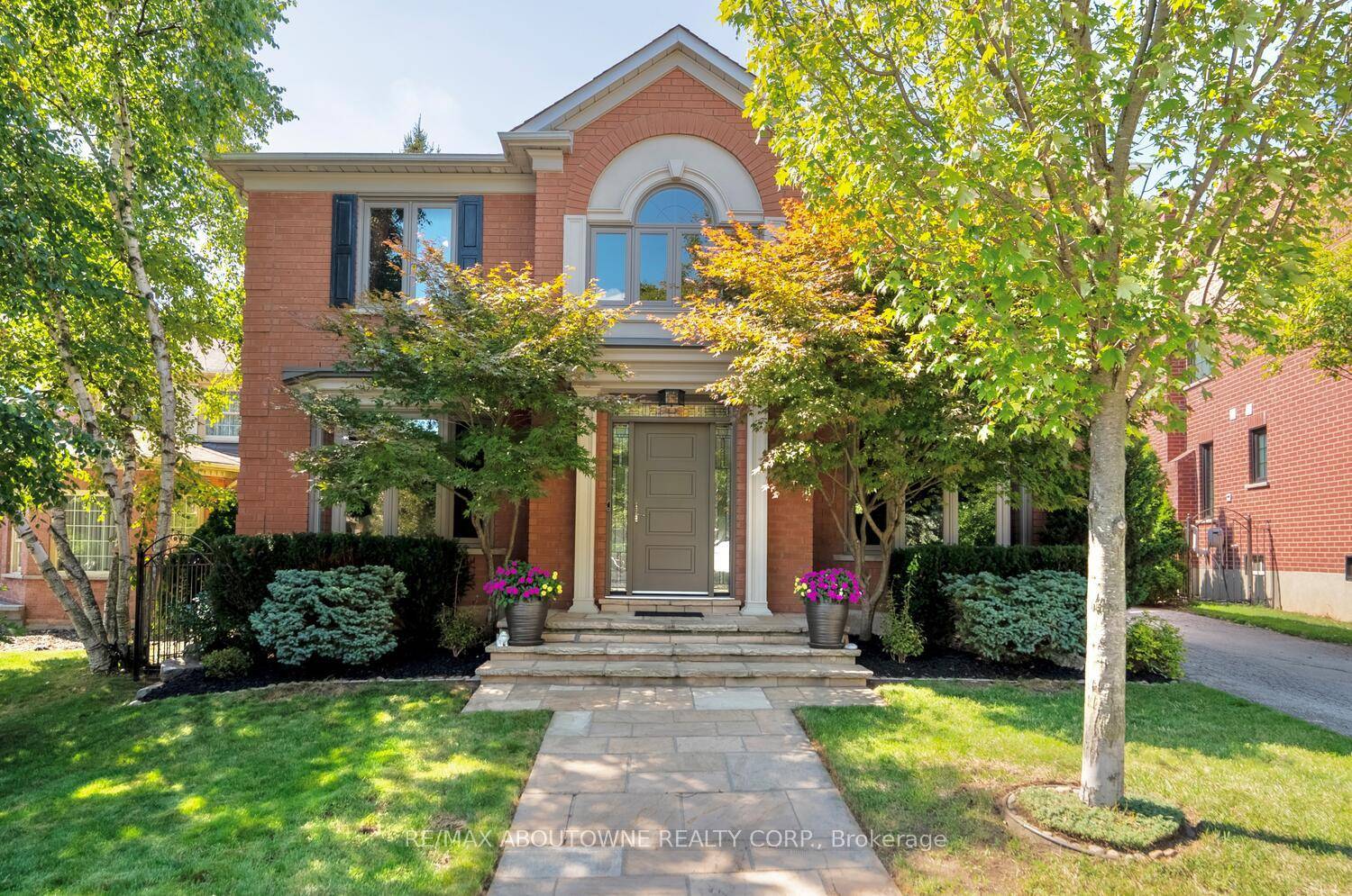 Welcome to 11 Morrison Creek Crescent.
