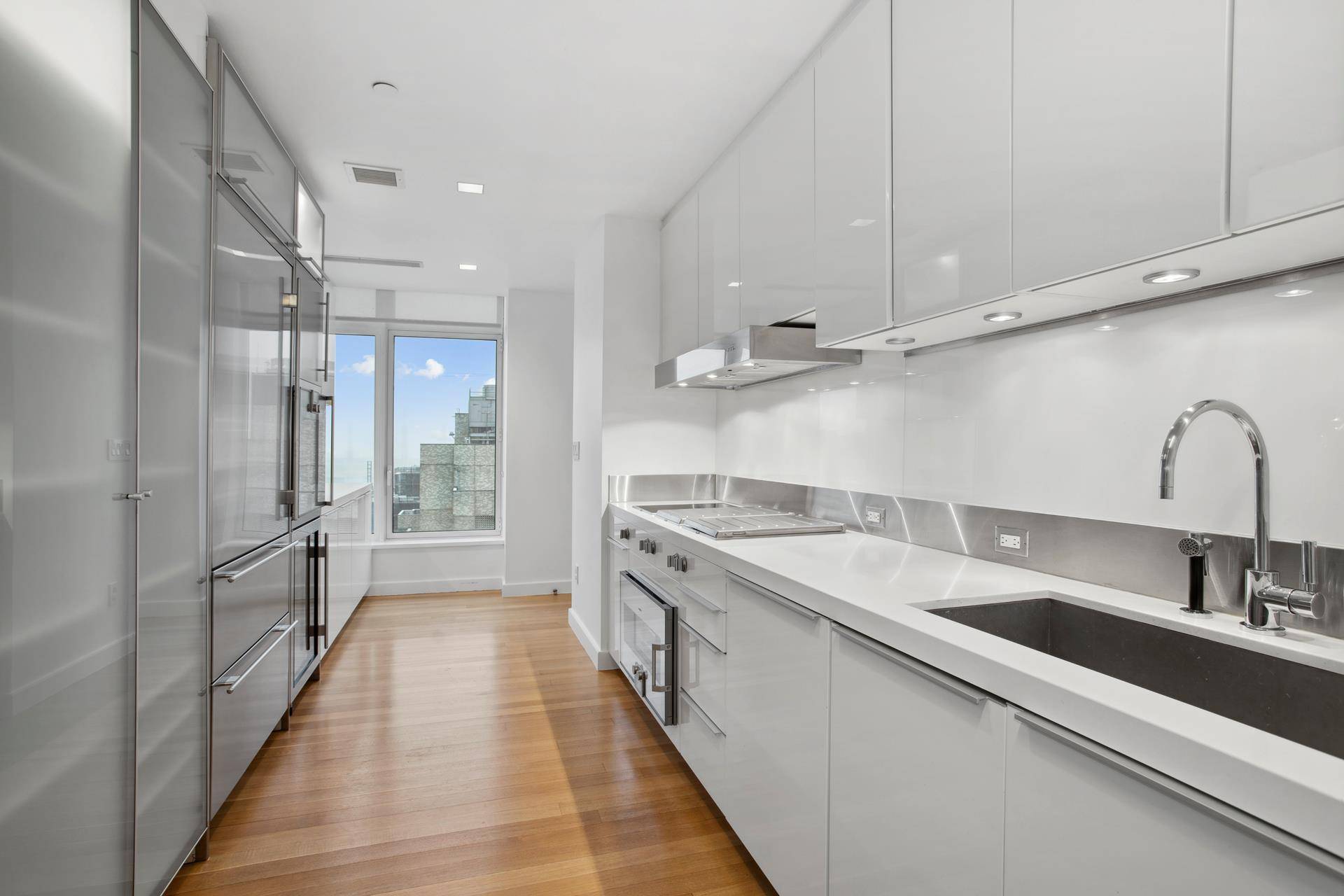 If luxury and tranquility is what you seek on the Upper East, this impeccable 4 Bedroom, 3.