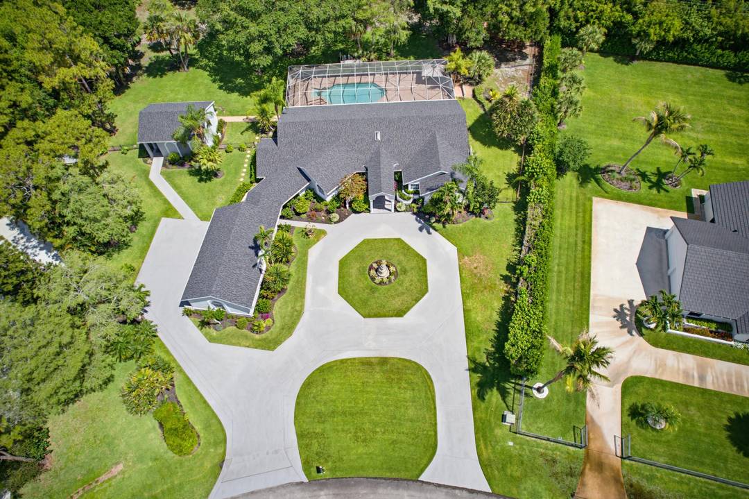 Tucked away on one of the largest and most private lots in highly sought after Paddock Park, this extraordinary Wellington estate is more than just a home it's a private ...