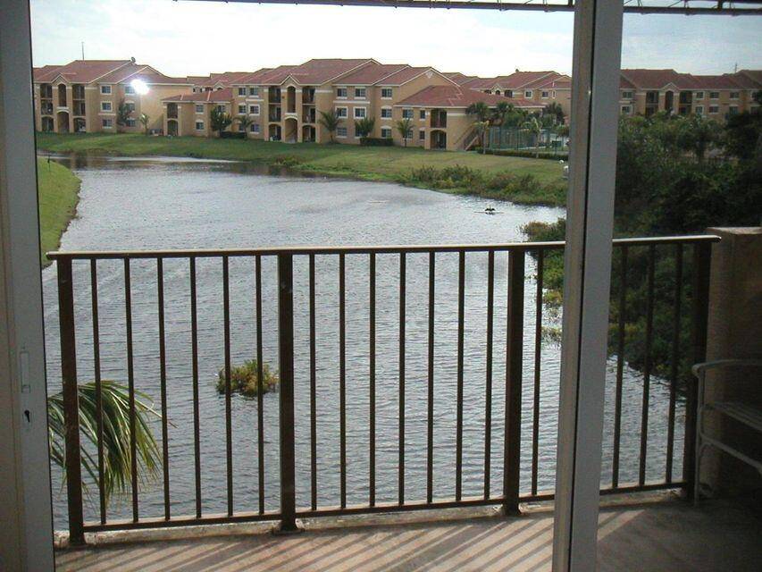 Excellent two bedroom two bathroom condo in Emerald Isle at Laguna Lake.