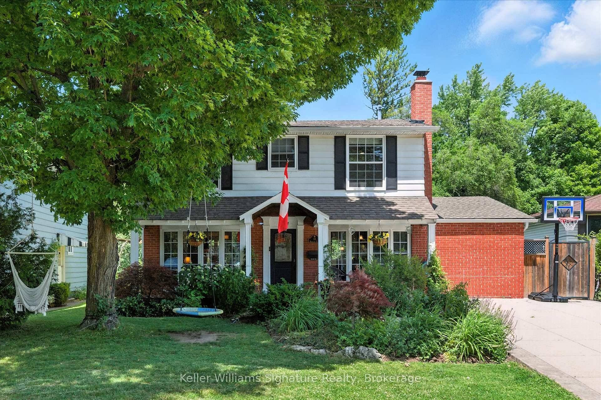 Tucked away on a quiet, family friendly court, 18 Moonglow Place offers the perfect blend of comfort, nature, and lifestyle.