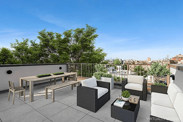 Welcome to 496 Wilson Avenue !