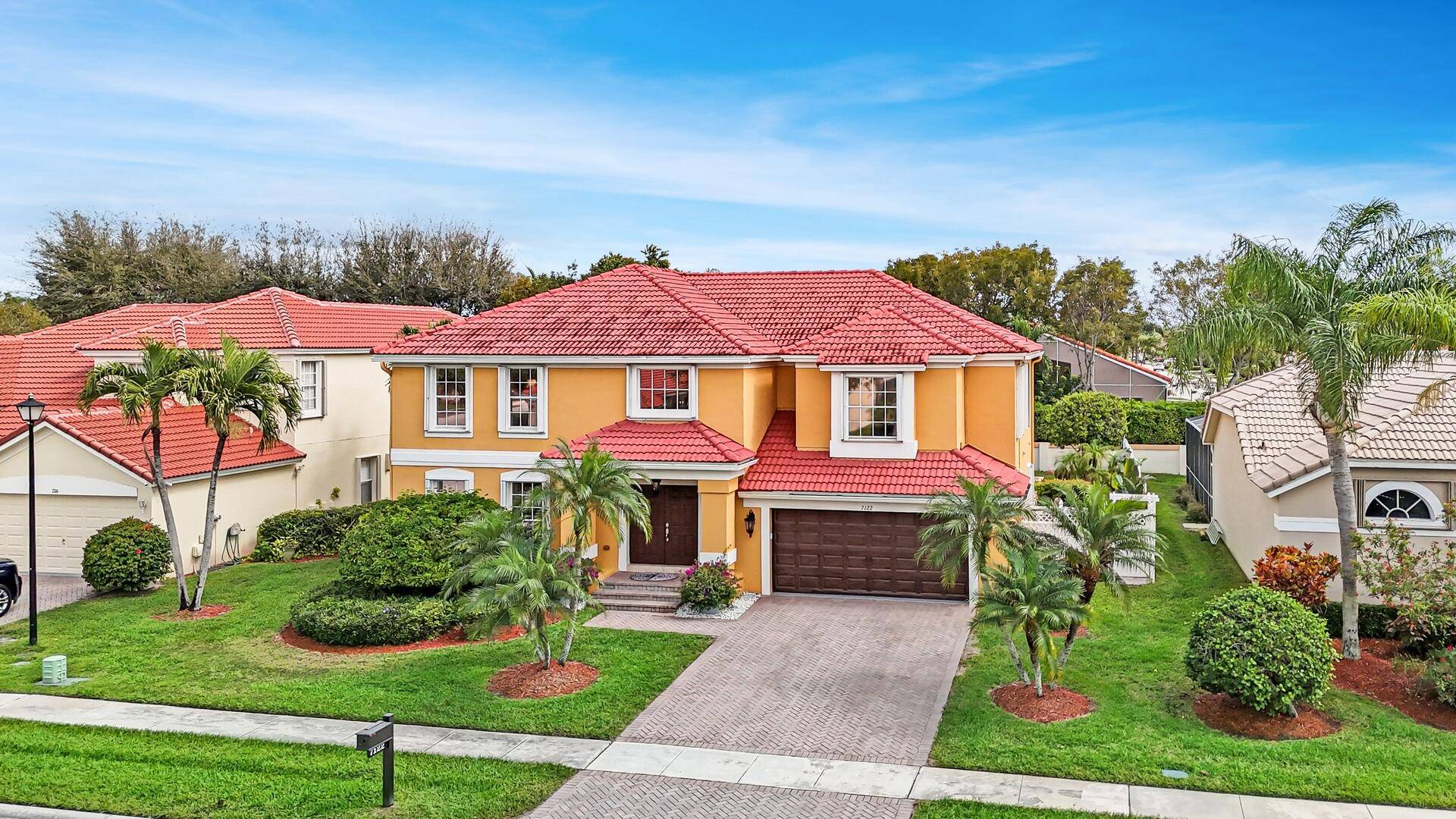 Welcome to this exquisite 5 bedroom, 3 bath pool home in the sought after Bristol Lakes community.