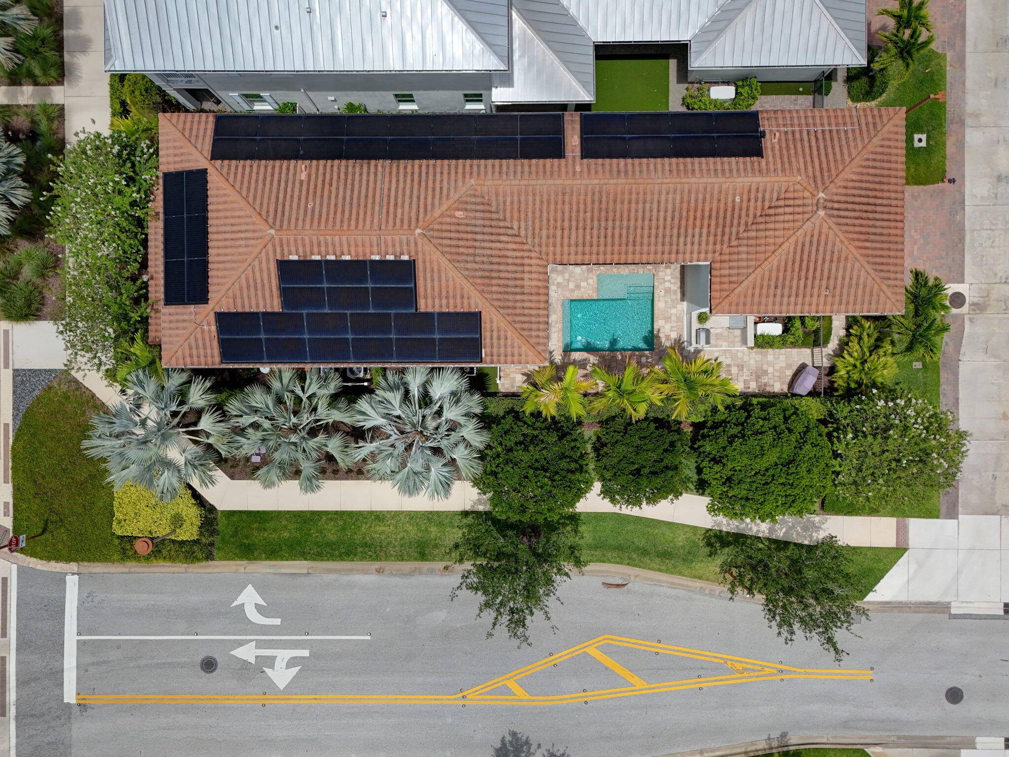 Rare CORNER homesite in Alton !