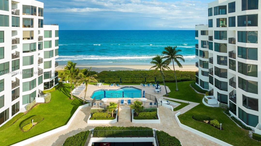 TWO STORY SPACIOUS CONDO THAT FEELS LIKE YOUR PRIVATE HOME ON THE BEACH.