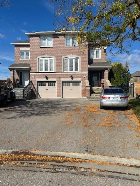 This Semi Detached 3 Bedroom Home Is Situated On A Cul De Sac, On A Large Irregular Pie Shaped Lot, Fronting Onto Greenspace.