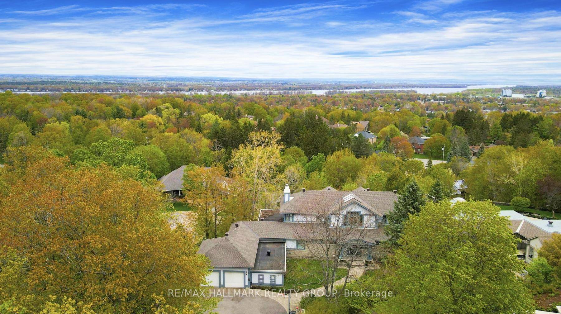 Scenically Supreme in Rothwell Heights.
