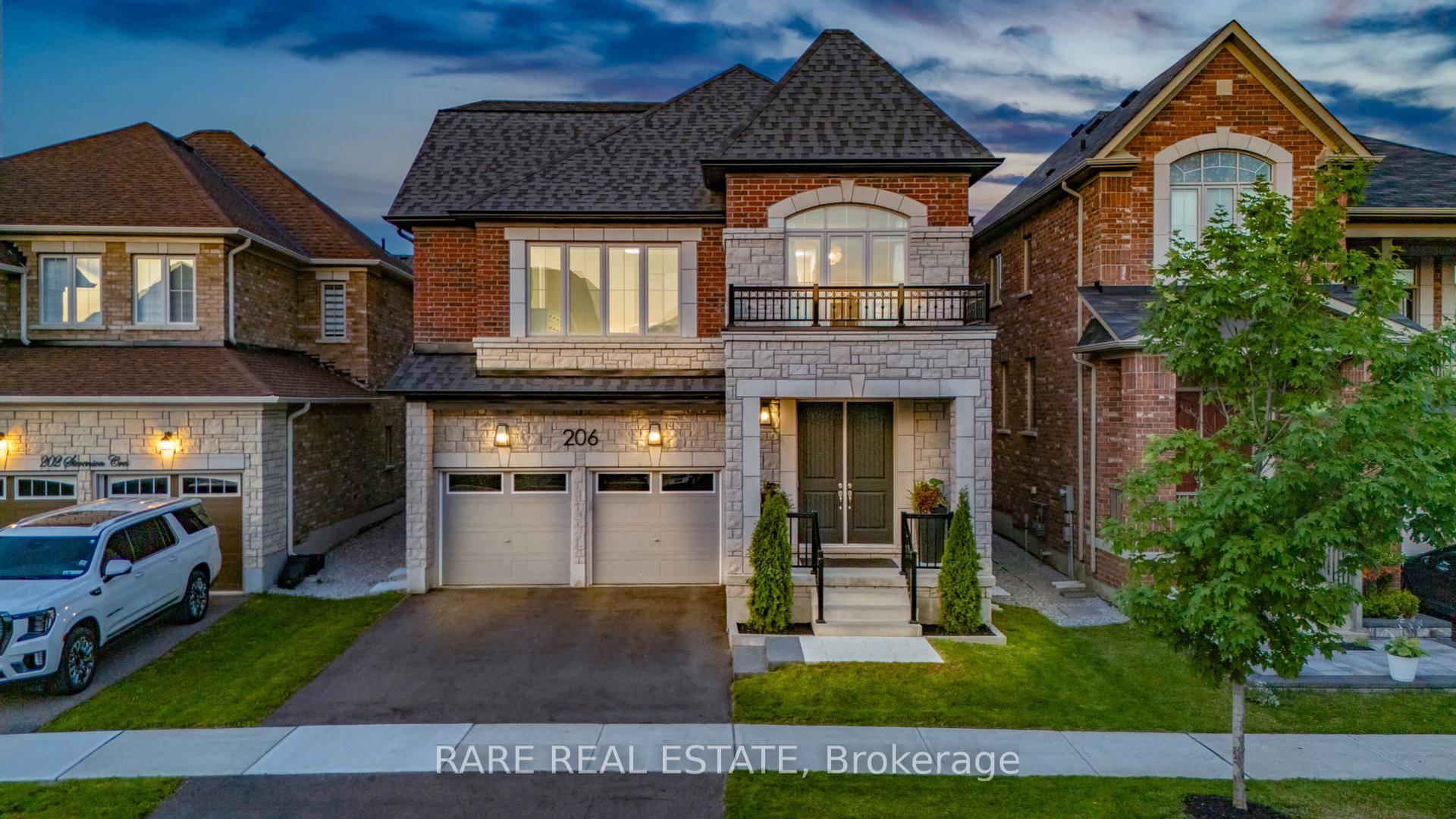 Tucked away on a family friendly, quiet crescent, this beautifully designed 2.