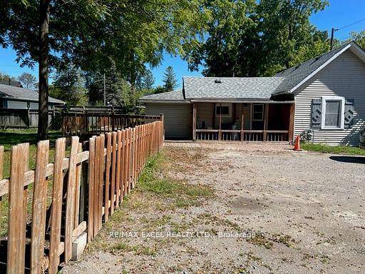 Cozy and Bright 3 Bedroom Bungalow is Located in a Family Friendly Neighborhood in Heart Of Sutton Prime Location 85.