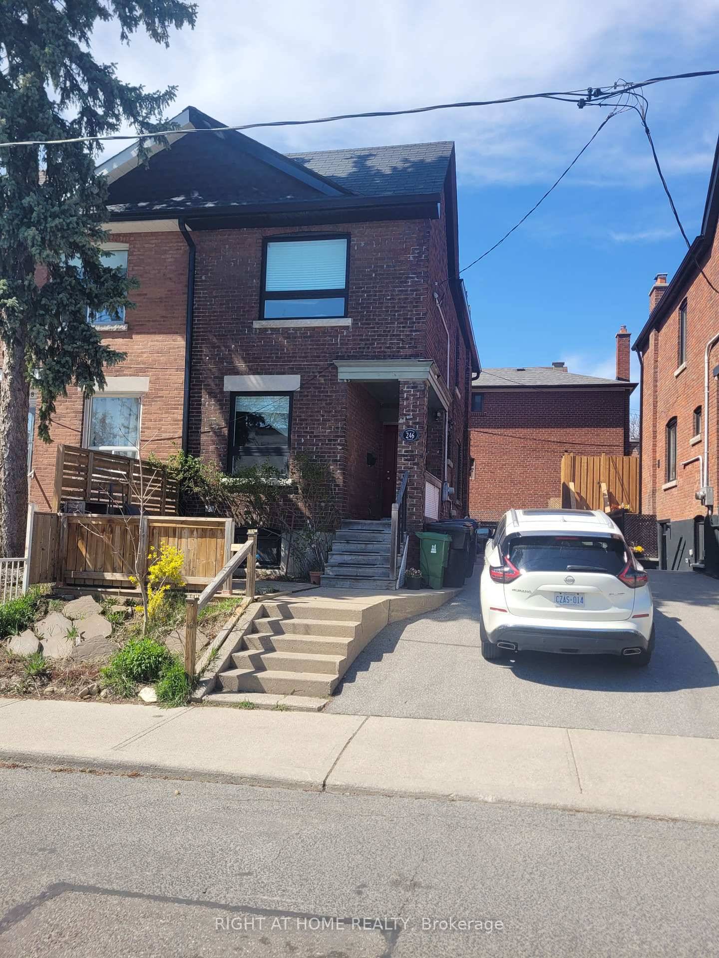 Looking for a cozy and convenient space ?